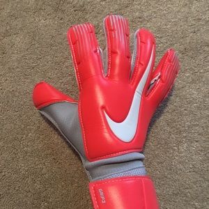Goalie gloves ❗️BRAND NEW❗️